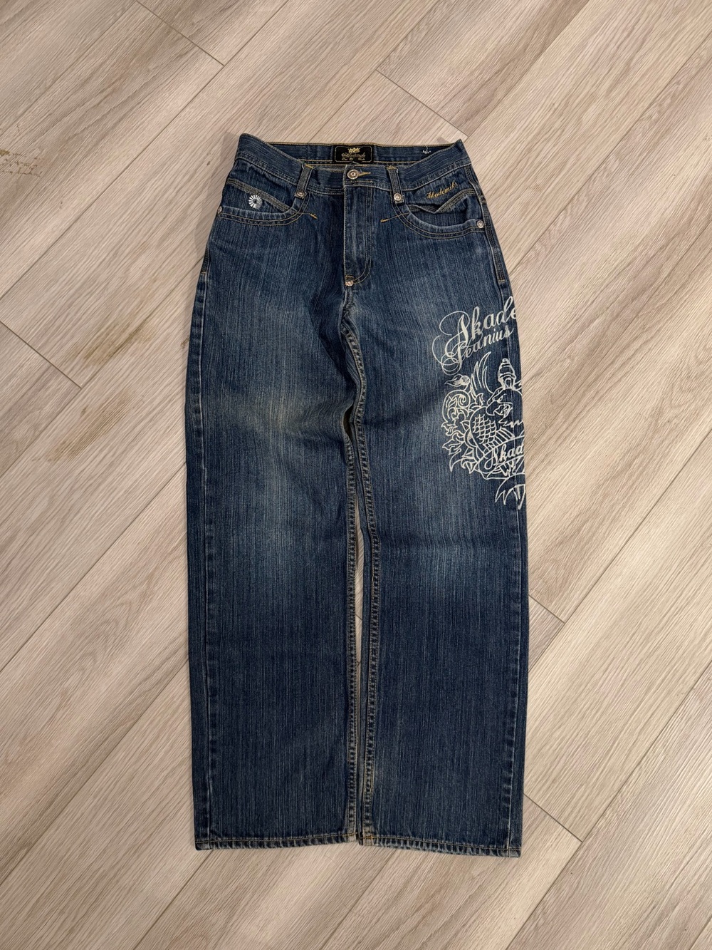 Vintage Kids Akademiks Jeans with sick designs and embroidered back pockets